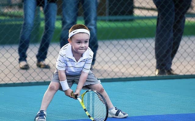 Cách chọn lớp học tennis cho trẻ em