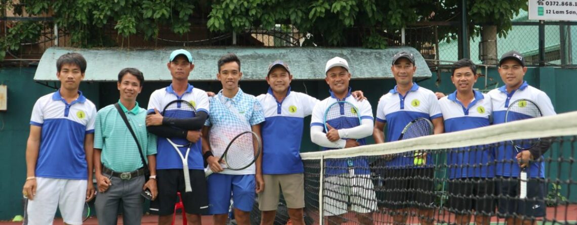 Khóa học Tennis cơ bản tại Trung Tâm Đúng - Đẹp